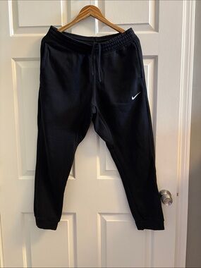 Nike men’s joggers